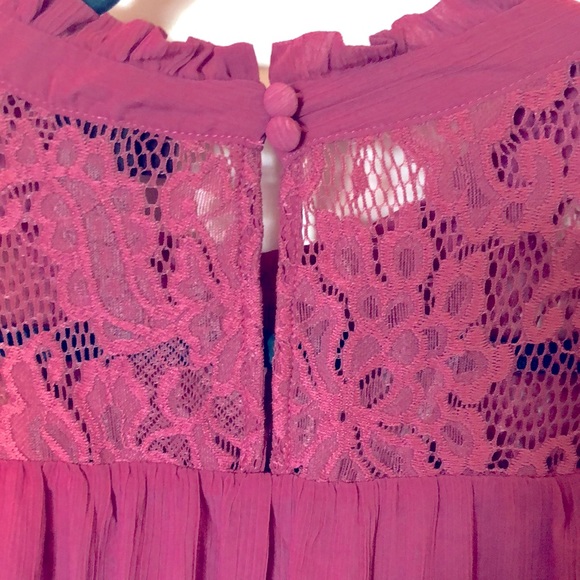 NWT Torrid Lace with Chiffon Overlay Blouse Size 0 (L12) - Picture 10 of 15